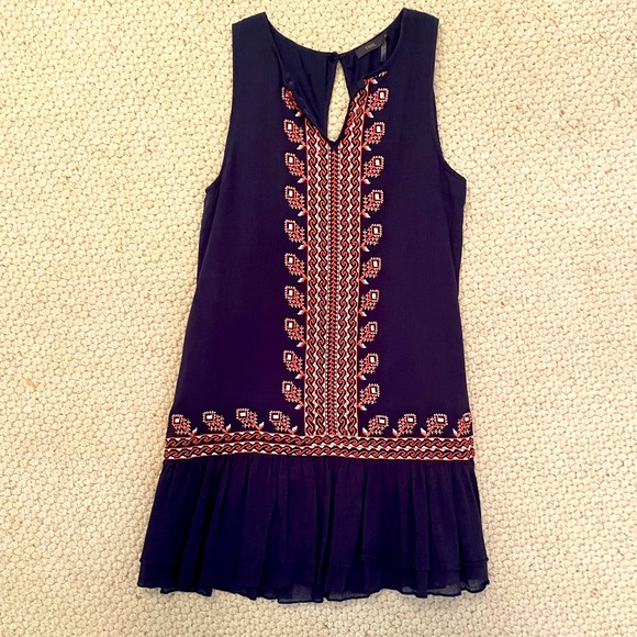 THML Sleeveless Embroidered Dress EUC - Picture 2 of 12